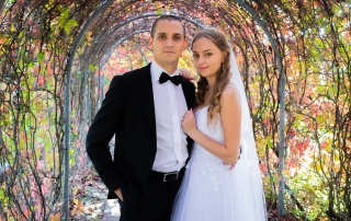 Magda i Kamil - Sesja ślubna w Ogrodach Kapias